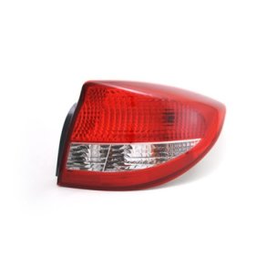 Kia Rio. 4drs Sedan, Hjre Baglygte med sokkel. 10/2002-03/2005