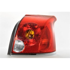 Avensis T25. 5 drs personbil Hjre Baglygte uden sokkel. 04.2003 - 03.2006