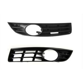 Passat 3C. Gitter i kofanger med hul til tgelygte. 03.2005-frem