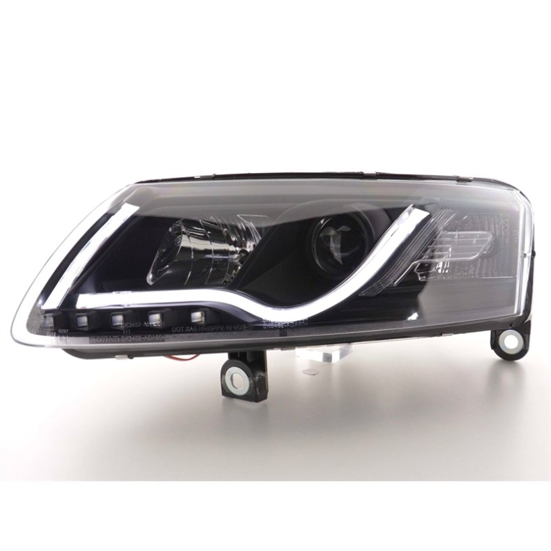 Audi A6. 07.2004 - 10.2008<br>Strlkastare, sett LED med krelys Black med blinkers H7-H1.